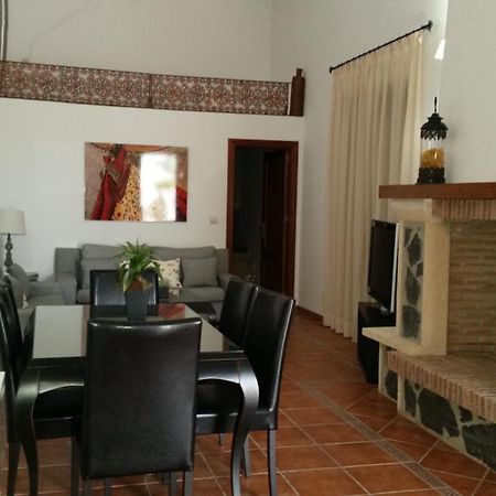 Country House Cortijo De La Fuente La Bobadilla Extérieur photo